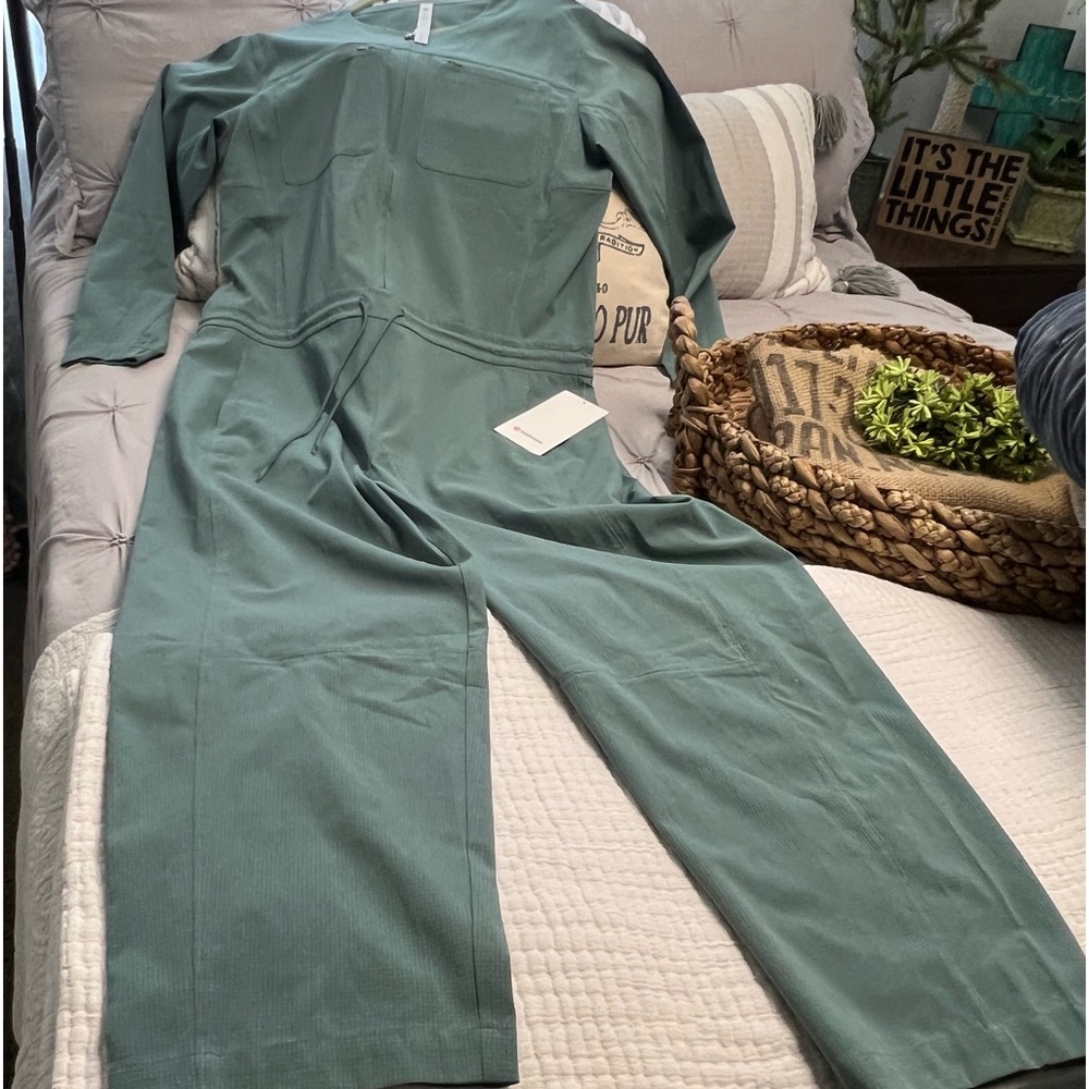 Lululemon Jump Suit, 12